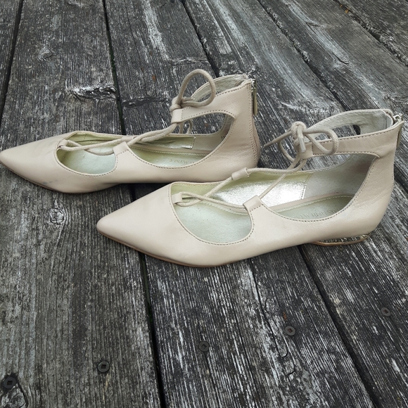 Saks Fifth Avenue Ballet Flats - Size 5.5 - Picture 2 of 3